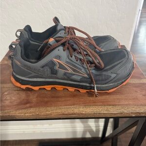 Altra Lone Peak 4 Trail Running Shoes - Size 10.5 - Gently Used